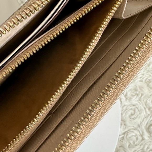 Prada Saffiano Fiocco Bow Wallet - Picture 5 of 11